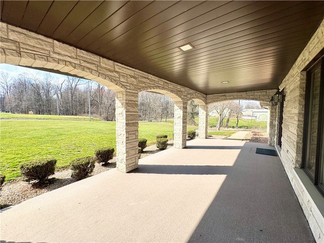 720 Cherriwood Rd, House other with 4 bedrooms, 3 bathrooms and 4 parking in Pulaski PA | Image 4