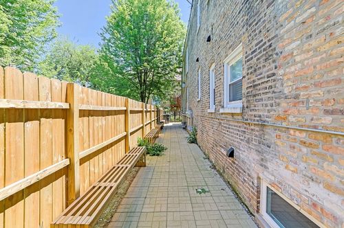 apt-2e-3001 N Sawyer Ave, Chicago, IL, 60618-9763 | Card Image