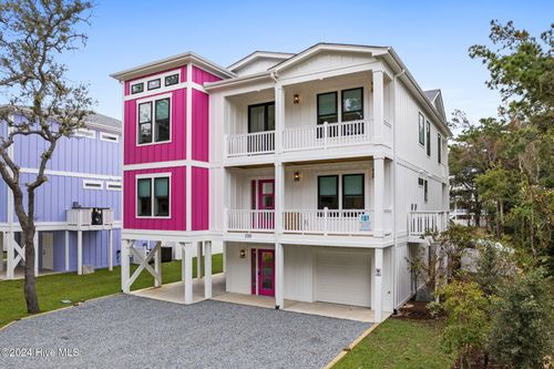 100 Se 66th St, Oak Island, NC, 28465-4557 | Card Image