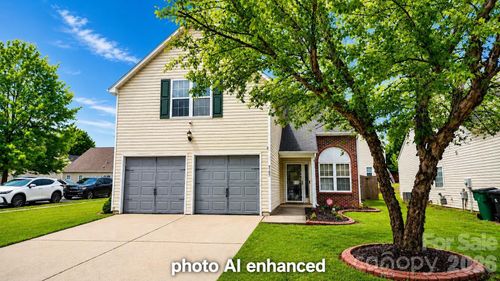 8703 Hazelcroft Ln, Charlotte, NC, 28269-1628 | Card Image