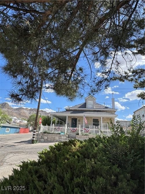 191 S Booker St, Tonopah, NV, 89049 | Card Image