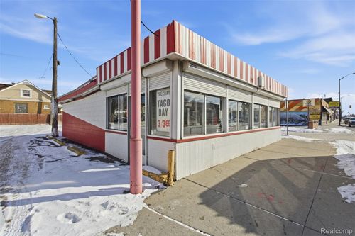 2010 Springwells St, Detroit, MI, 48209-1863 | Card Image