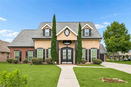 246 E Augusta Ln, Slidell, LA, 70458-8835 | Card Image