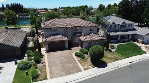 5548 Cortina Ln, Stockton, CA, 95219-7157 | Card Image