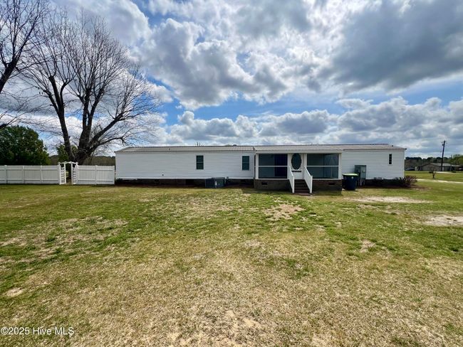 5131 Haynes Lennon Hwy, House other with 3 bedrooms, 2 bathrooms and null parking in Chadbourn NC | Image 29