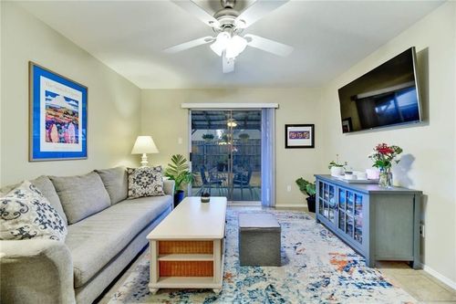 145 Grazing Horse Ln, Manchaca, TX, 78652-3554 | Card Image