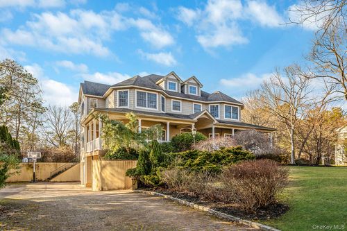 44 E Margin Rd, Ridge, NY, 11961-3901 | Card Image