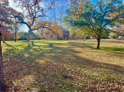 2410 N State Highway 95, Bastrop, TX, 78602-3631 | Card Image