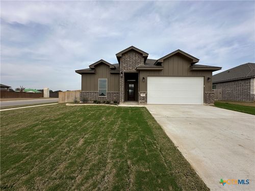 724 Eagle Crest Dr, Salado, TX, 76571-6687 | Card Image