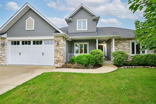 403 Maple Lane, Williams Bay, WI, 53191 | Card Image