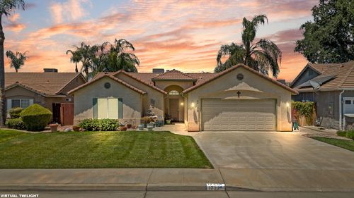 1722 W Julieann Ave, Porterville, CA, 93257-7546 | Card Image