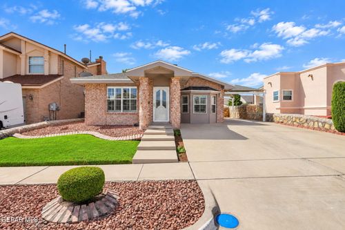 4648 Robert Acosta Dr, El Paso, TX, 79934-3608 | Card Image