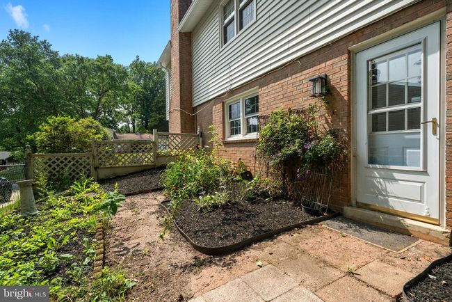 7007 Gillings Rd, House other with 5 bedrooms, 3 bathrooms and null parking in SPRINGFIELD VA | Image 47