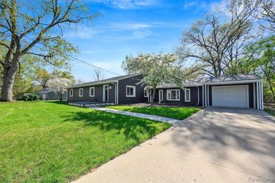 960 Olreana Road, House other with 4 bedrooms, 2 bathrooms and null parking in White Lake Twp MI | Image 1