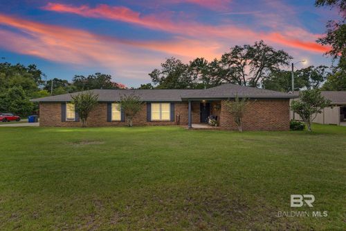 1011 N Pine St, Foley, AL, 36535-2176 | Card Image