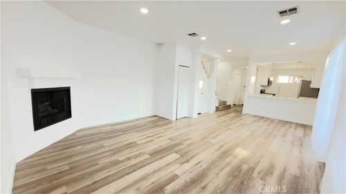 101-1026 N Croft, Los Angeles, CA, 90069 | Card Image