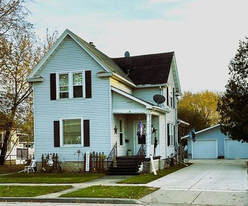 16 E 11th Street, Fond Du Lac, WI, 54935 | Card Image