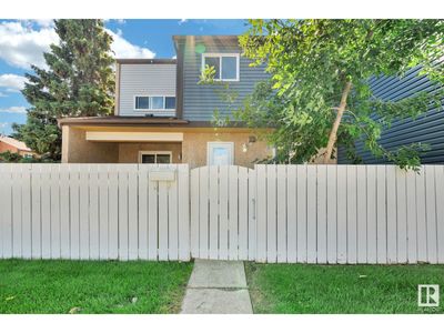 139 Kaskitayo Crt Nw, Townhouse with 3 bedrooms, 2 bathrooms and 1 parking in Edmonton AB | Image 3