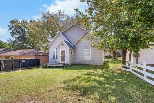 1109 Main St, Osawatomie, KS, 66064-1547 | Card Image