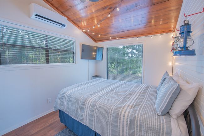 108 E Barker Creek Dr, House other with 3 bedrooms, 2 bathrooms and null parking in Scroggins TX | Image 16
