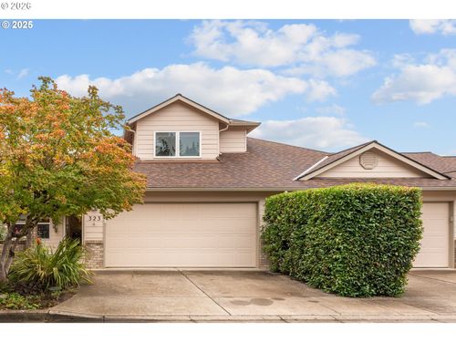 323 Ne Fircrest Pl, Mcminnville, OR, 97128-9016 | Card Image
