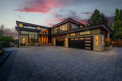 1911 52 St Nw, Calgary, AB, T3B1C3 | Card Image