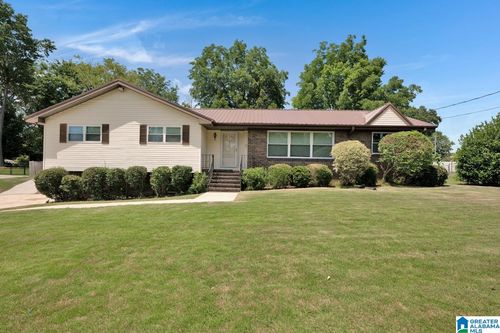 204 Ardella Cir, GARDENDALE, AL, 35071-2735 | Card Image