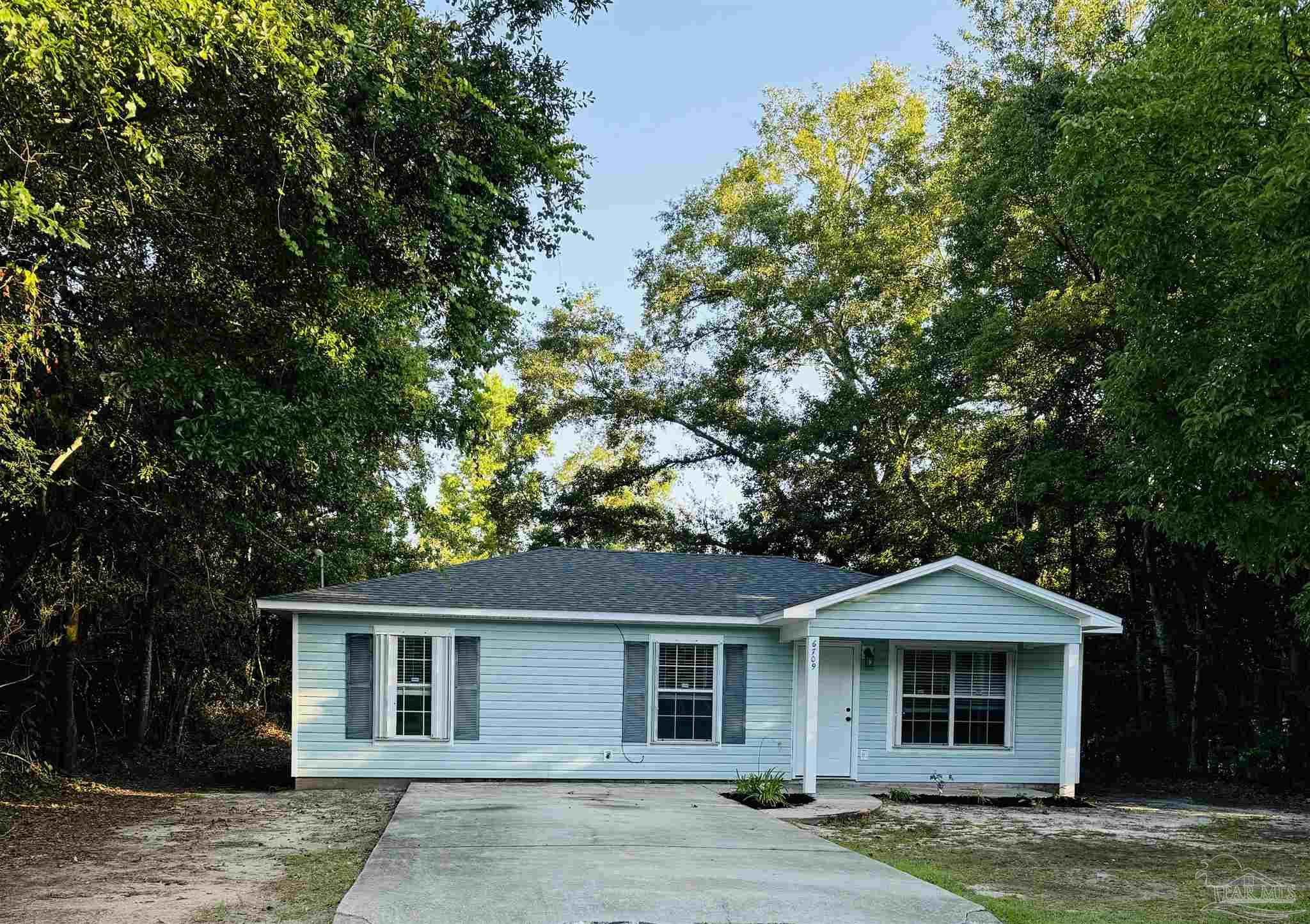 Jasmine St, Milton, FL 32570