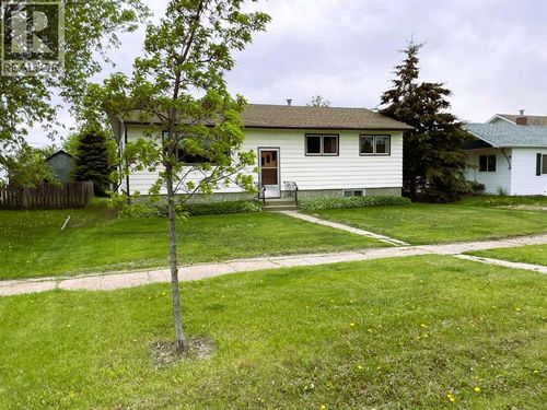 11209 103 Avenue, Fairview, AB, T0H1L0 | Card Image