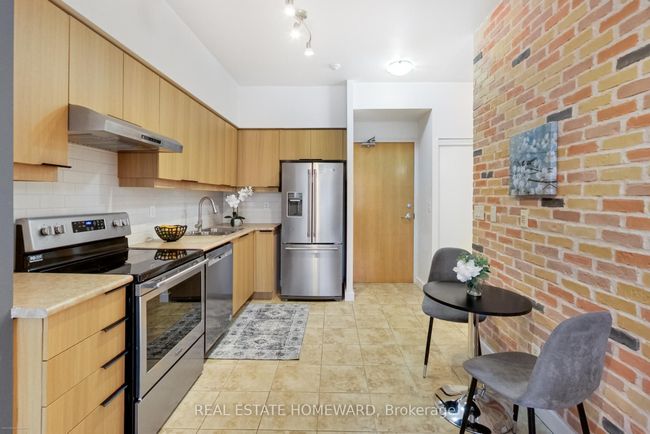 209 - 601 Kingston Rd, Condo with 1 bedrooms, 1 bathrooms and null parking in Toronto ON | Image 12