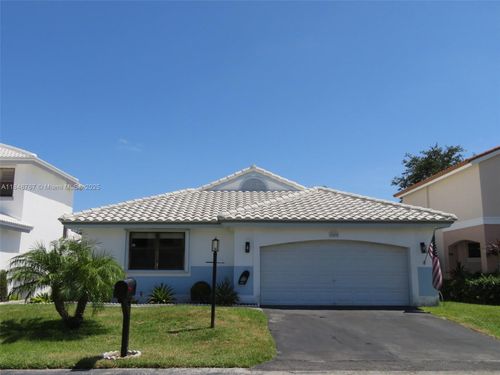 15060 Norfolk Ln, Davie, FL, 33331-2957 | Card Image