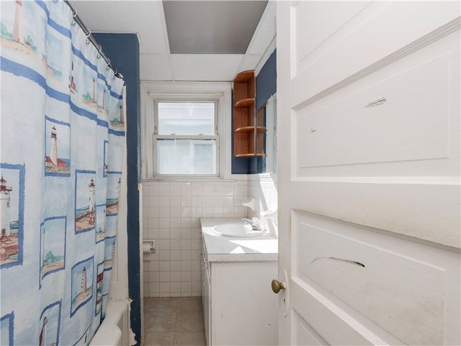 28 Carroll Ave, House other with 5 bedrooms, 2 bathrooms and 1 parking in Newport RI | Image 25