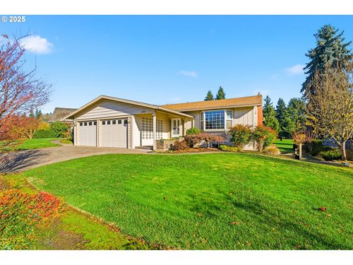 2040 N Country Club Dr, Canby, OR, 97013-2303 | Card Image