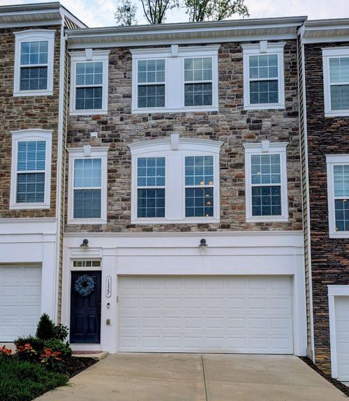 1327 Gilmore St, FREDERICKSBURG, VA, 22401-5362 | Card Image