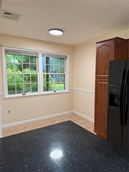 15 Lamplight St, Beacon, NY, 12508-1435 | Card Image
