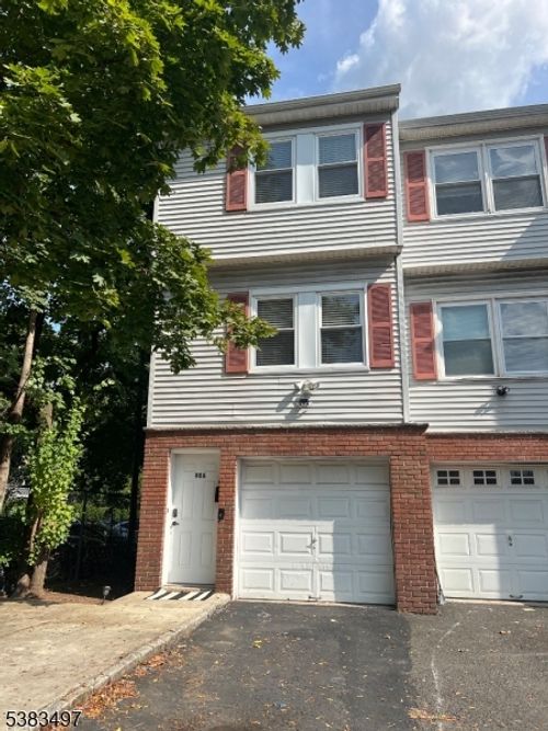 1a-98 Hillyer St, Orange, NJ, 07050-4027 | Card Image