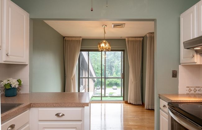 APT-20 - 3 Ledgewood Way, Condo with 2 bedrooms, 2 bathrooms and 1 parking in Peabody MA | Image 7