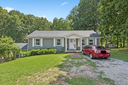 630 Lakeview Cir, Tennessee Ridge, TN, 37178-5165 | Card Image