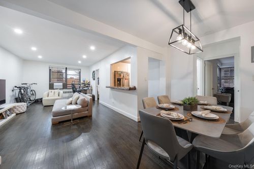 527-84 Main Street, New York, NY, 11435 | Card Image