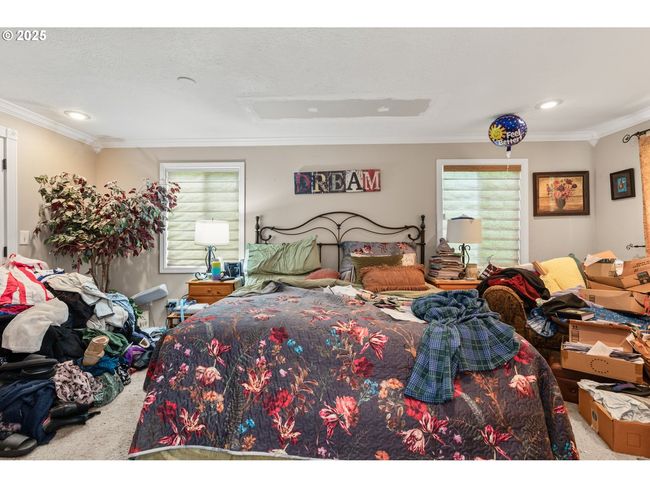 270 Se Robin Way, House other with 3 bedrooms, 2 bathrooms and 2 parking in Gresham OR | Image 20