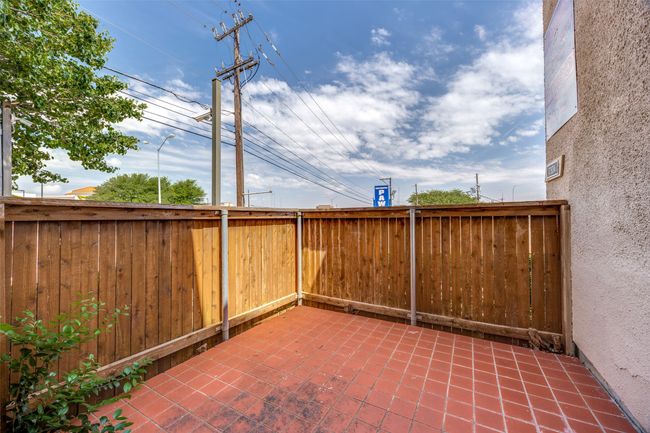 View of patio / terrace | Image 19