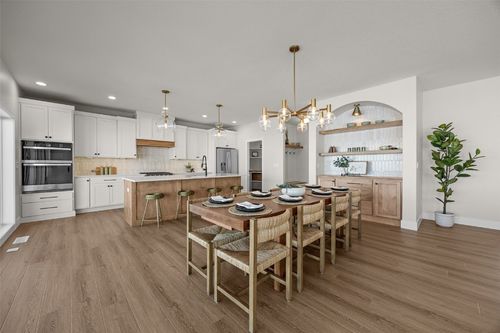 5396 Silver Rock Dr, Marion, IA, 52302-5146 | Card Image