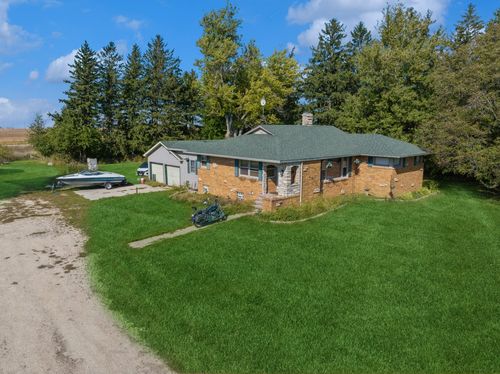 1637 Melugins Grove Rd, Steward, IL, 60553-9713 | Card Image