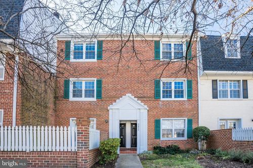 a-2844 S Wakefield St, ARLINGTON, VA, 22206-4101 | Card Image