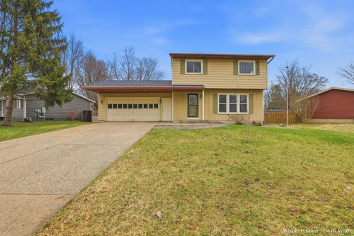 201 Homer Ln, Coopersville, MI, 49404-1162 | Card Image