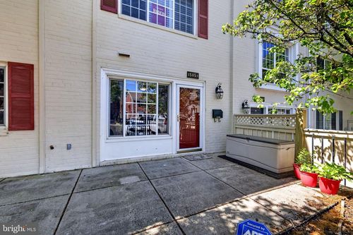 1585 N Van Dorn St, ALEXANDRIA, VA, 22304-1922 | Card Image