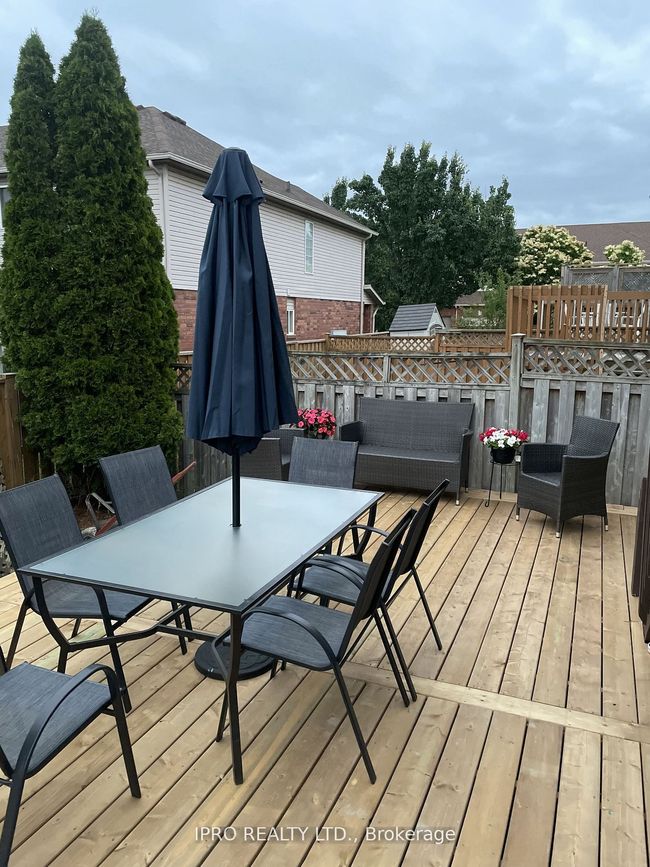 182 Highbury Dr, House attached with 3 bedrooms, 3 bathrooms and 4 parking in Stoney Creek ON | Image 24