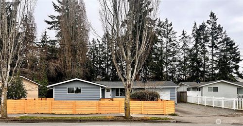 3711 Grandview Dr W, University Place, WA, 98466-2138 | Card Image