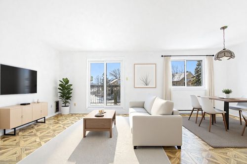 105-2580 Av Neuville, Brossard, QC, J4Y1E8 | Card Image