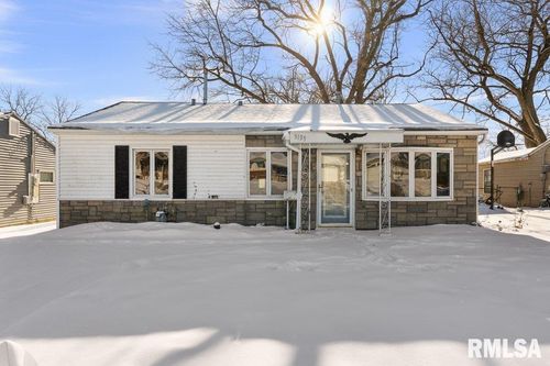 3139 W 1st St, Davenport, IA, 52804-4403 | Card Image